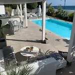 Вилла Del Mar Lanzarote - Luxury Beachhouse Арресифе
