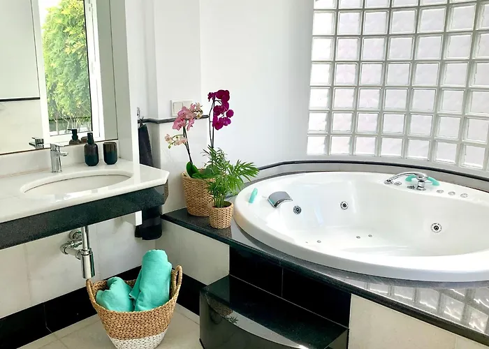 Villa Del Mar Lanzarote - Luxury Beachhouse *